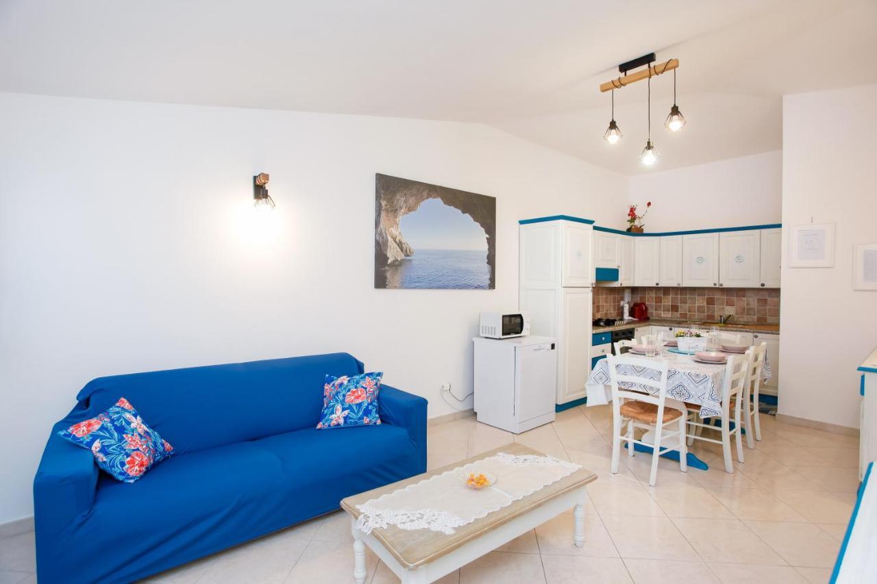 Casa Vacanze Zefiro オロゼーイ エクステリア 写真