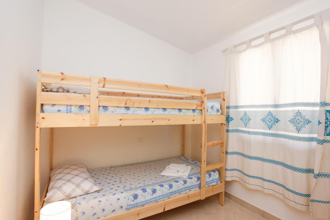 Casa Vacanze Zefiro オロゼーイ エクステリア 写真